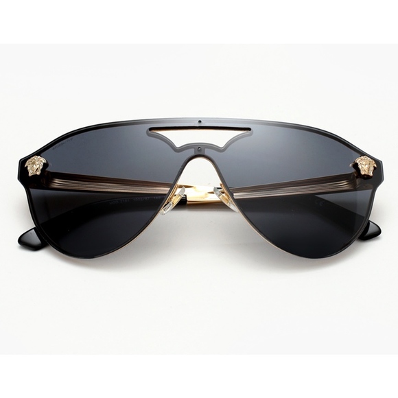 Versace Sunglasses - Picture 6 of 8